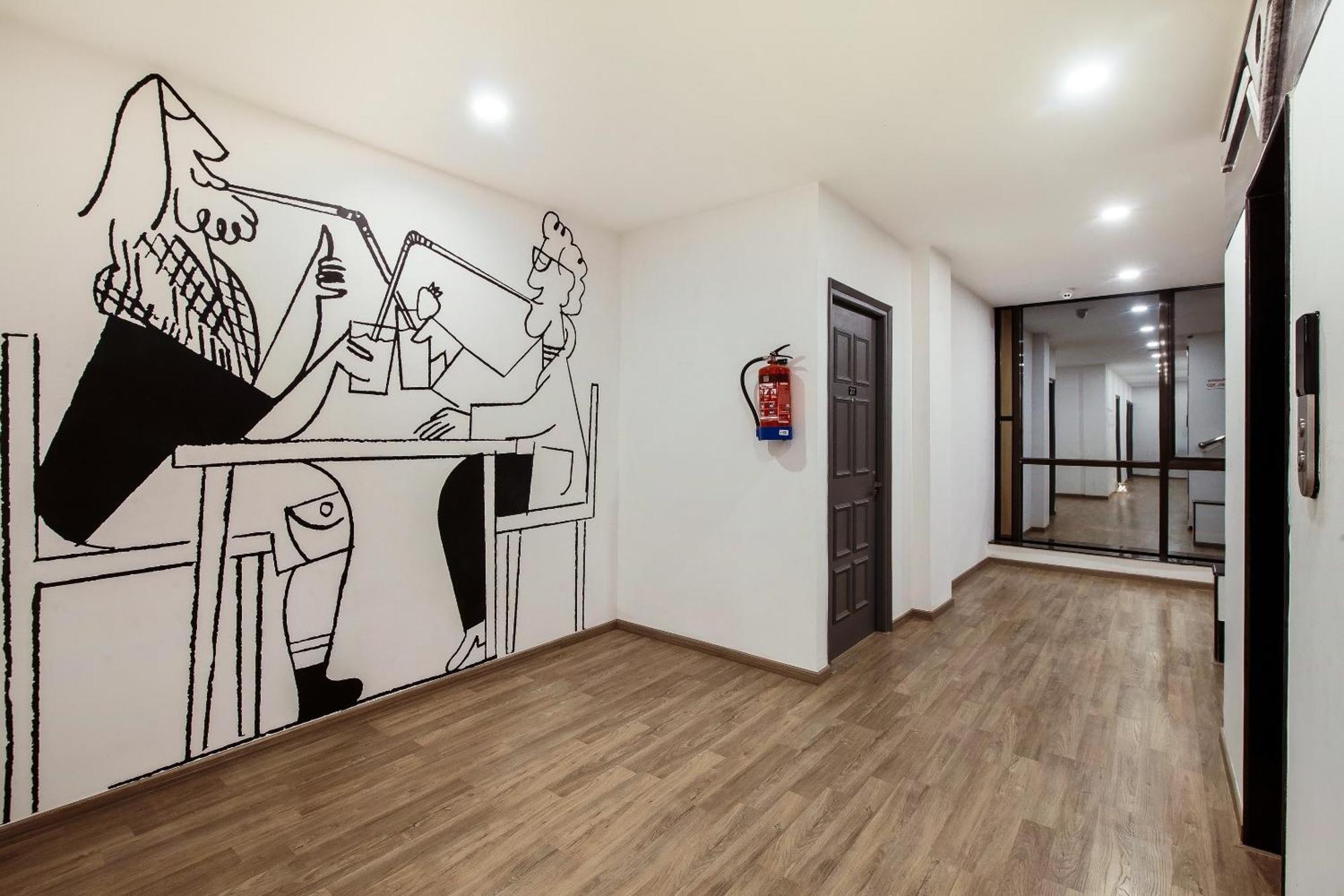 Townhouse Golden Frame Hotel กาเซียบัด ภายนอก รูปภาพ